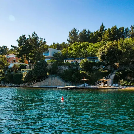 Mobilehome In - Paklenica Riviera 51117 Vakantiepark