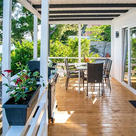 Mobilehome In - Paklenica Riviera 51117 * Posedarje