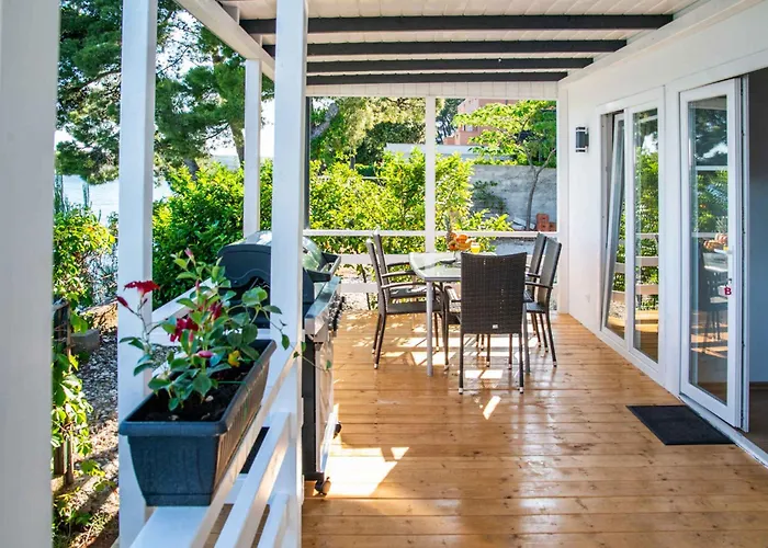 Mobilehome In - Paklenica Riviera 51117 * Поседарье